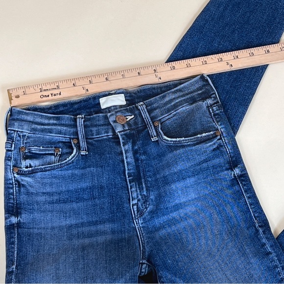 MOTHER The Looker Skinny Jeans in Groovin - Picture 12 of 13